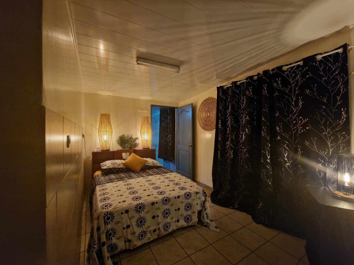 Hime Lodge Papeete  Exteriör bild
